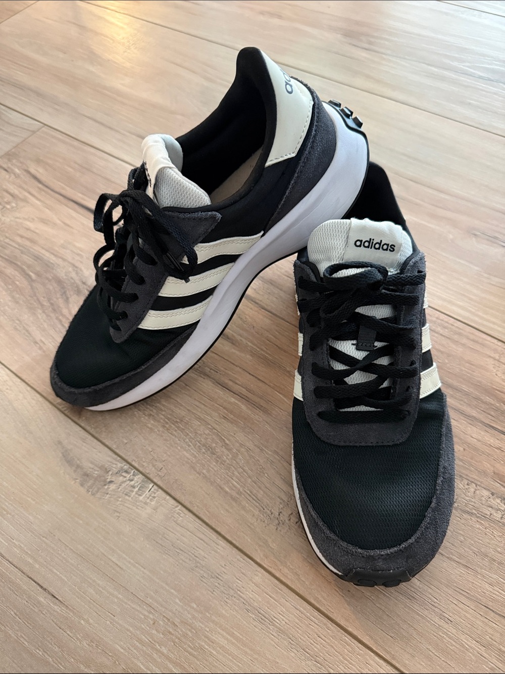 adidas Women’s Black & White Casual Sneakers